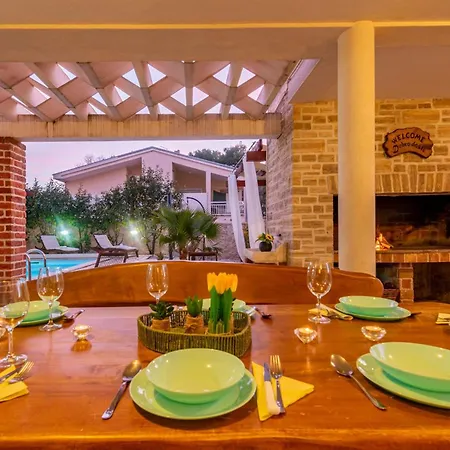 Villa Ivan Zadarvillas Novigrad (Dalmácia)