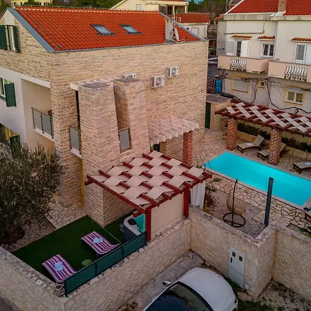 Ivan Zadarvillas Villa